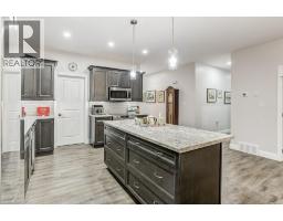 273 QUEEN Street W - 9