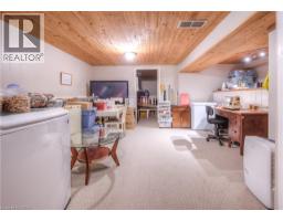 74 MARKWOOD Drive - 16