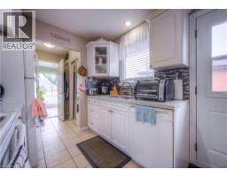 74 MARKWOOD Drive - 8