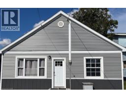 18 QUARRY Street - 1