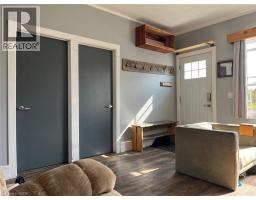 18 QUARRY Street - 2