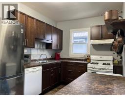 18 QUARRY Street - 6