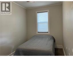 18 QUARRY Street - 9