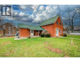 130 ARTHUR Street - 3