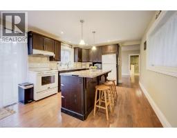 130 ARTHUR Street - 8