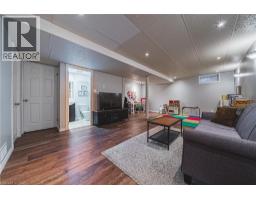 55 MORWICK Drive - 24