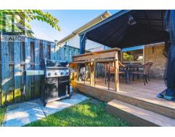 55 MORWICK Drive - 33