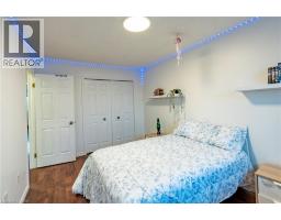 83 BURNABY Crescent - 32