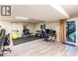 83 BURNABY Crescent - 36