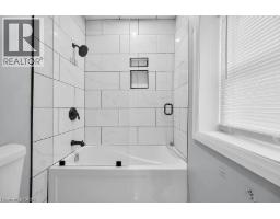 16 WEBLING Street - 13