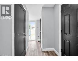 16 WEBLING Street - 15