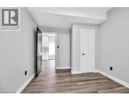 16 WEBLING Street - 19