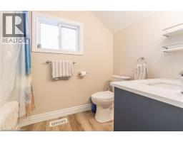 11 DIETRICH Crescent - 19