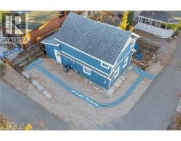 11 DIETRICH Crescent - 4