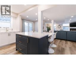 11 DIETRICH Crescent - 5