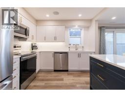 11 DIETRICH Crescent - 7