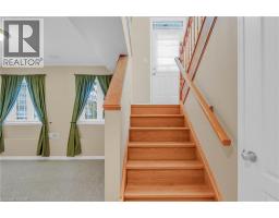 33 WELLINGTON S - 11