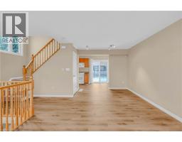 33 WELLINGTON S - 15