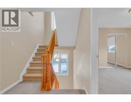 33 WELLINGTON S - 20