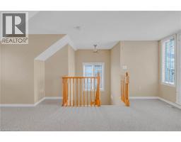 33 WELLINGTON S - 29