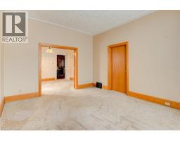 16 CENTRE Street - 17