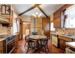 16 CENTRE Street - 18