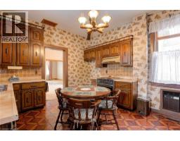 16 CENTRE Street - 20