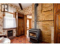 16 CENTRE Street - 21