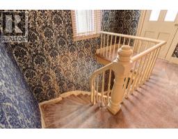 16 CENTRE Street - 26