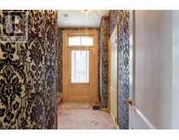 16 CENTRE Street - 7