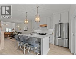 744 W NELSON Street W UnitNo. 31 - 15