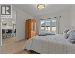 744 W NELSON Street W UnitNo. 31 - 18