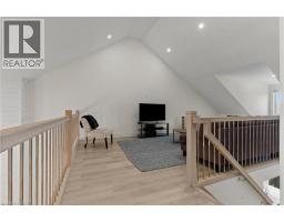 744 W NELSON Street W UnitNo. 31 - 22