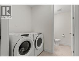 744 W NELSON Street W UnitNo. 31 - 9