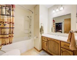 87 SOUTHWOOD Drive - 21