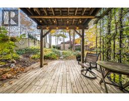 11 RENNER Drive - 33