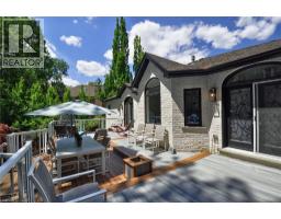 27 WOODMANS Court - 36