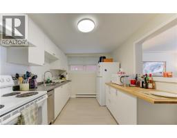 196 ALLEN Street E - 17