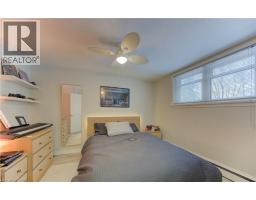 196 ALLEN Street E - 18