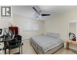 196 ALLEN Street E - 26