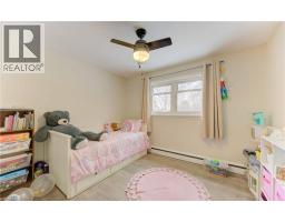 196 ALLEN Street E - 27