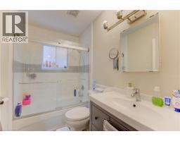 196 ALLEN Street E - 28