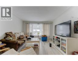 196 ALLEN Street E - 29