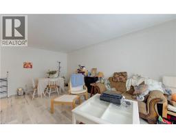 196 ALLEN Street E - 30