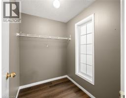 600 WHITE ELM Boulevard UnitNo. 8 - 18