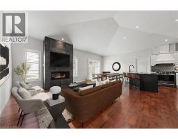 152 DEVONSHIRE Drive UnitNo. 18 - 7