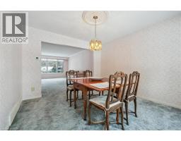 18 WOODVIEW Court - 12