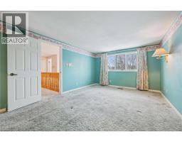 18 WOODVIEW Court - 16