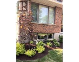 18 WOODVIEW Court - 37