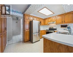 18 WOODVIEW Court - 7